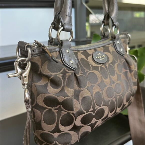 Coach genuine, leather signature canvas, Colette  Mini Fashion Satchel F33416 - Picture 3 of 10